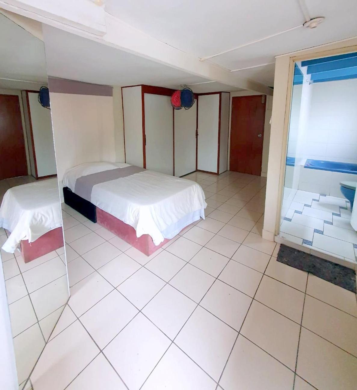 Hostel Colores Miraflores Lima Ngoại thất bức ảnh